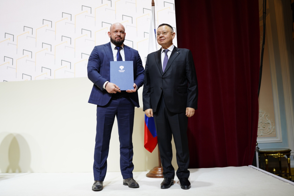 Санкт-Петербургский Лифтовой Завод поздравляет с Днем строителя!